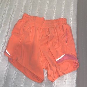 ‼️LULULEMON SUNSET HOTTY HOT SHORTS‼️
